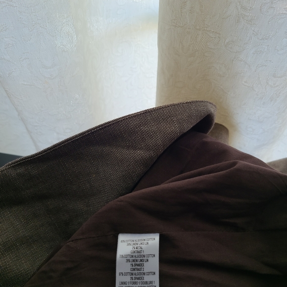 BCBG...BEAUTIFUL LONG COAT - Picture 7 of 7